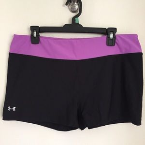 Under Armour Shorts (size XL) 💜🖤